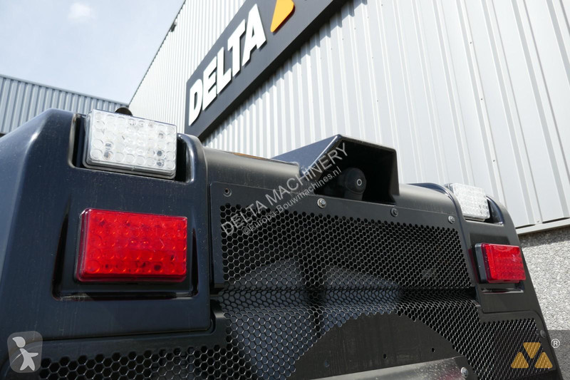 Grader Caterpillar 3