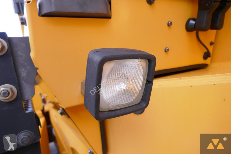 Grader Volvo AWD