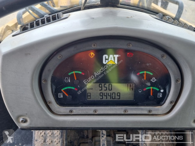 Grader Caterpillar