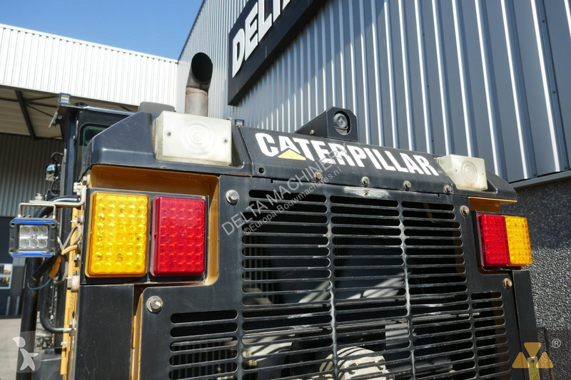Грейдер Caterpillar 160M