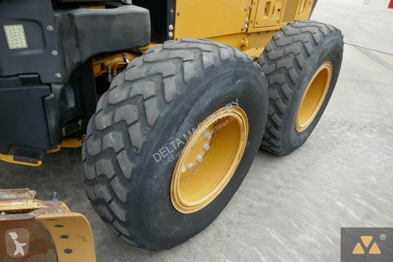 Grejder Caterpillar 12M3