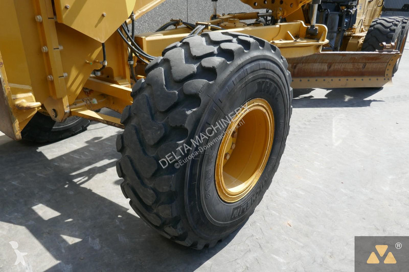 Niveladora Caterpillar