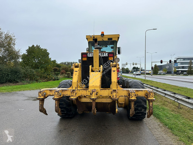 Grader Caterpillar