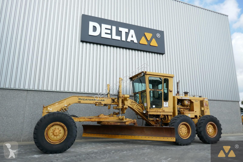 Grader Caterpillar
