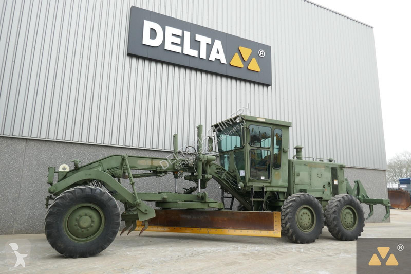 Grejdr Caterpillar Ex-army