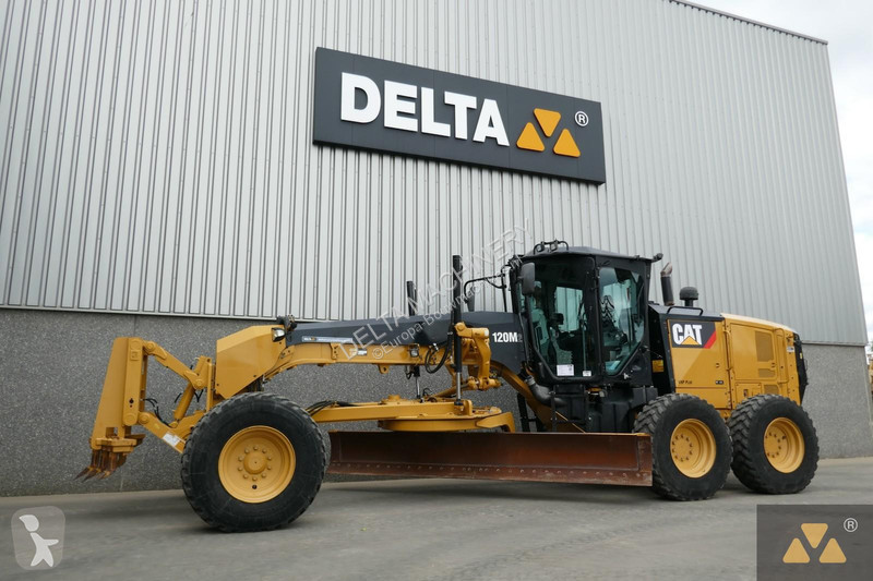 Niveladora Caterpillar 2