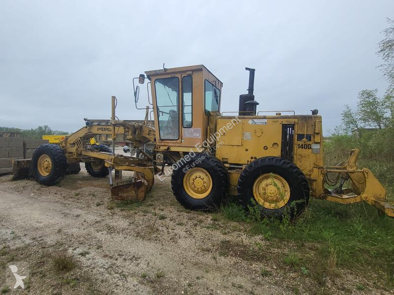 Grader Caterpillar