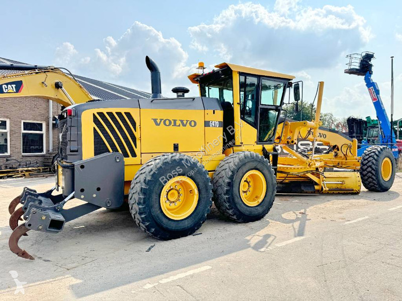 Grader Volvo - 3 Tine Ripper / EPA Certified