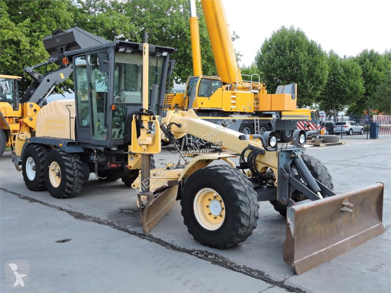 Planeringshøvl New Holland F106.6A