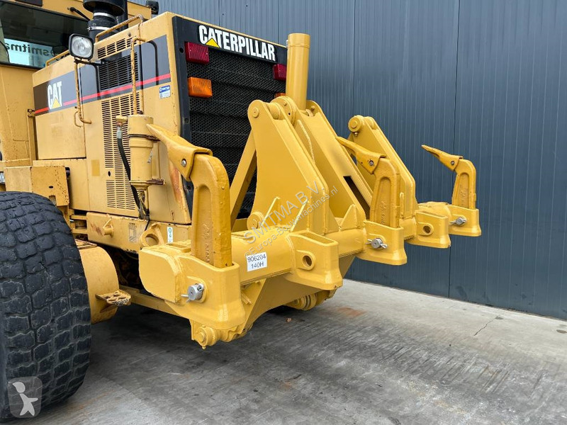 Grejder Caterpillar