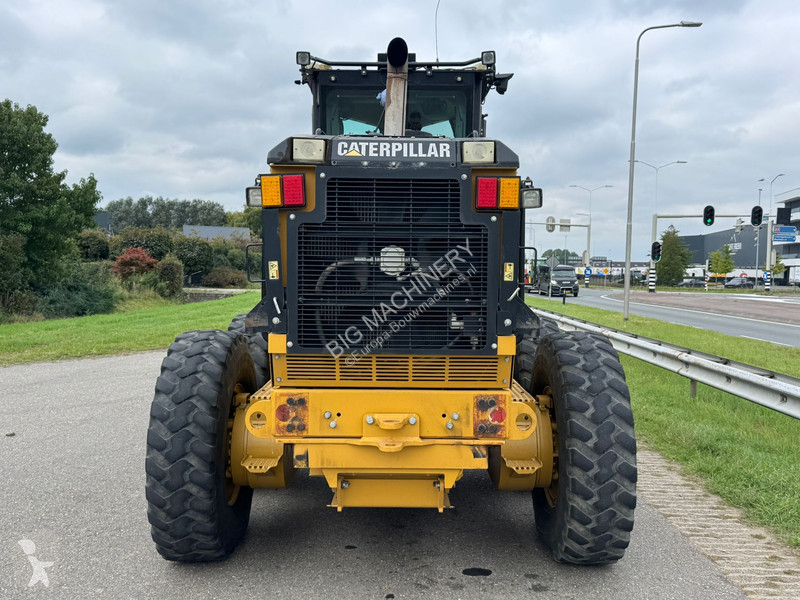 Grejder Caterpillar 140M