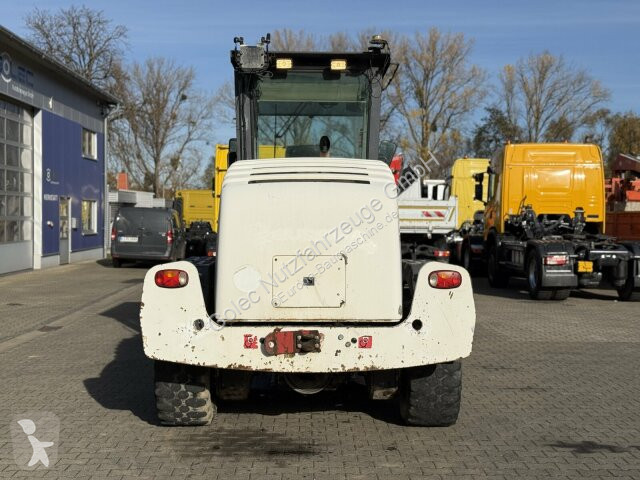 Niveladora New Holland F106.6A alrrad 6x6...