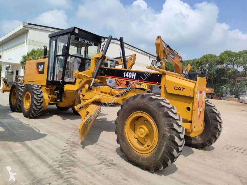 Grejder Caterpillar 140H