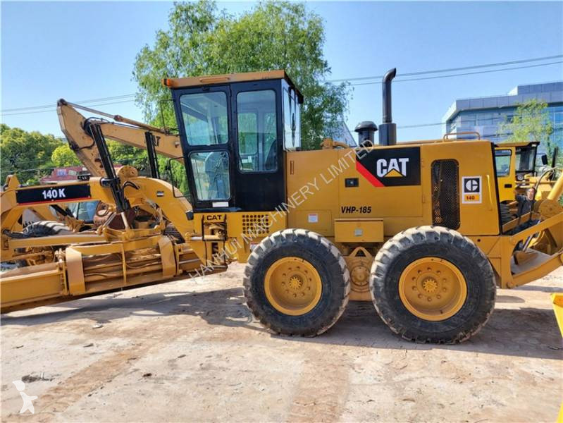 Grejder Caterpillar 140K