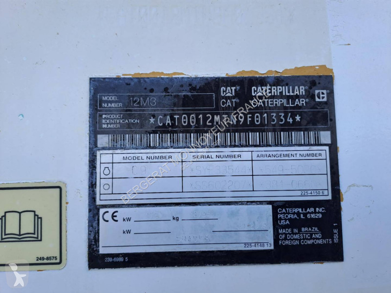Grejder Caterpillar 12M3