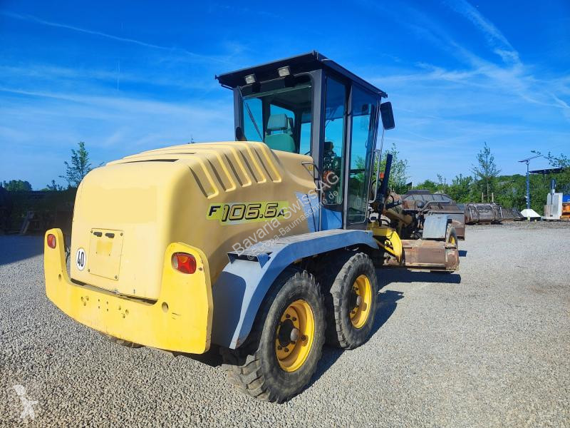 ممهدة طرق New Holland  F 106.6 A