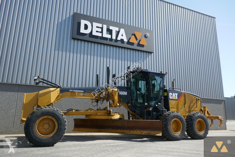 Грейдер Caterpillar 160M