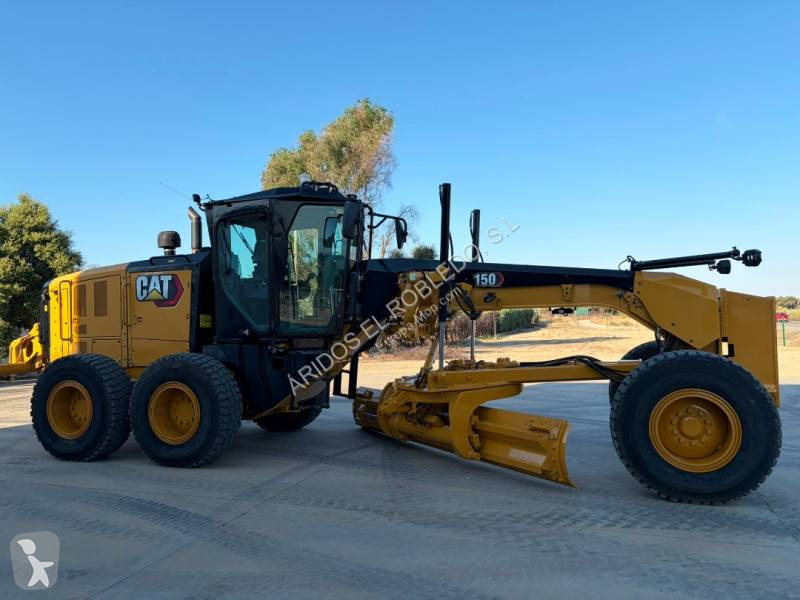 Grejdr Caterpillar 150M