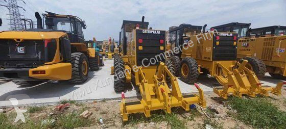 Grejder Caterpillar 140M