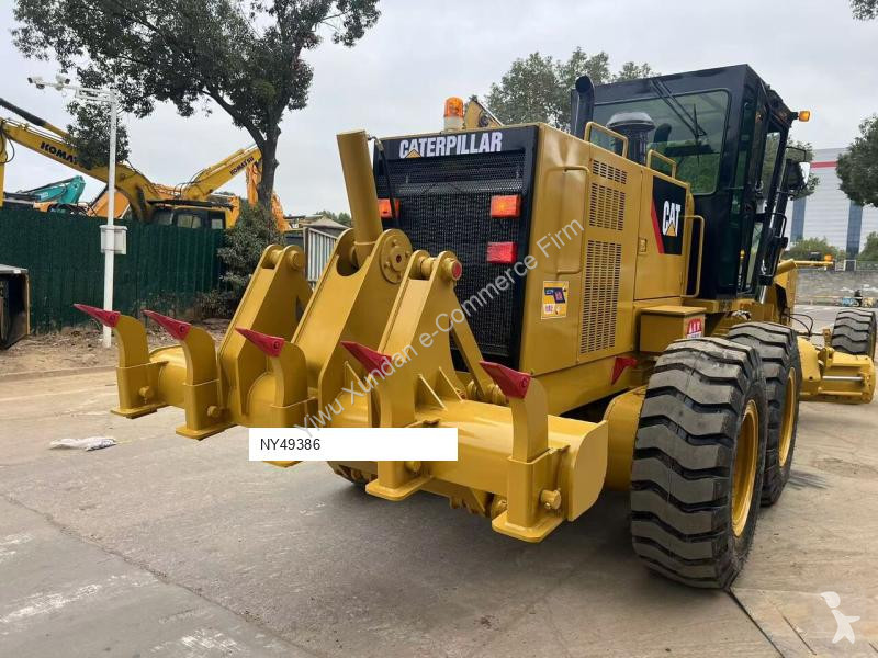 ممهدة طرق Caterpillar 140K