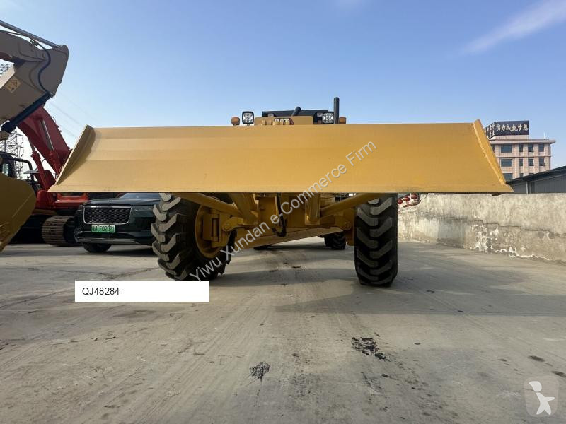 ممهدة طرق Caterpillar 140K