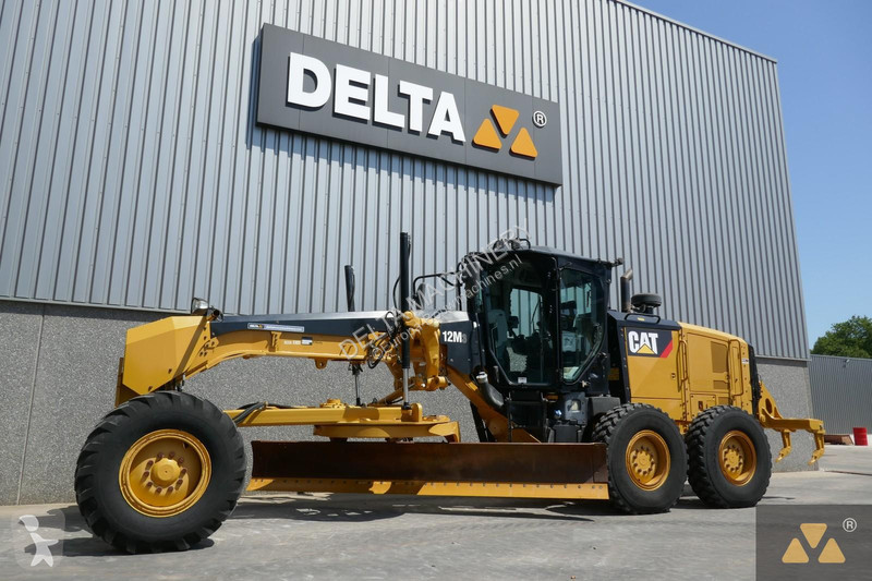 Grejder Caterpillar 12M3