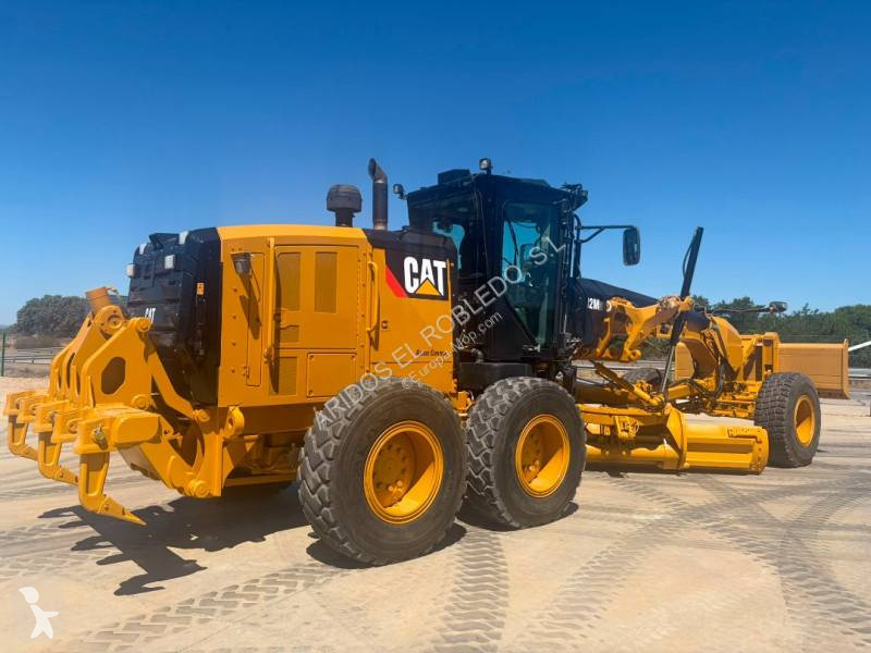 Grejdr Caterpillar 12M3