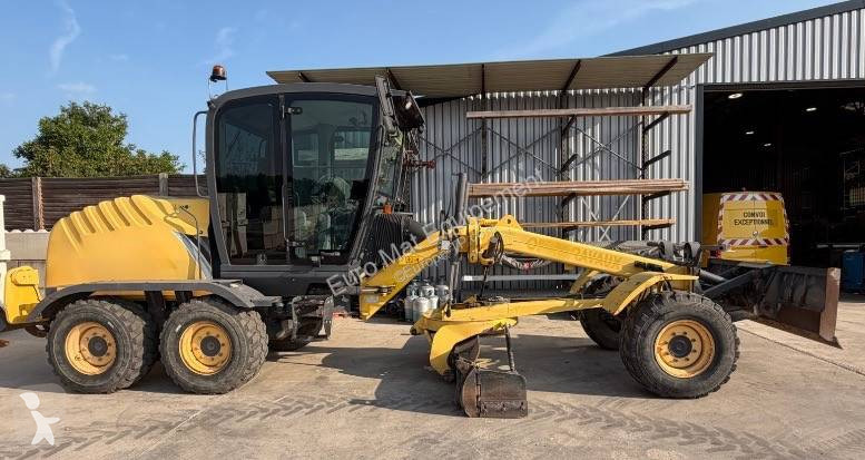 Grejder New Holland