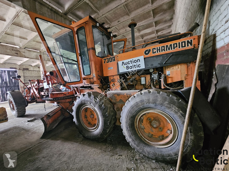 Грейдер Champion 730 A