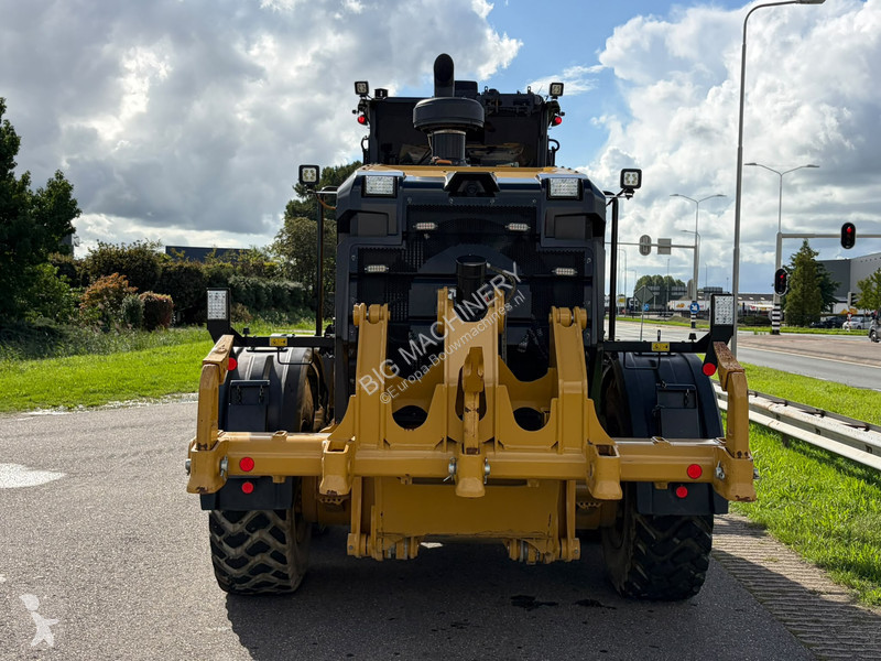 Niveladora Caterpillar 140 AWD 15A CE / TUV /...
