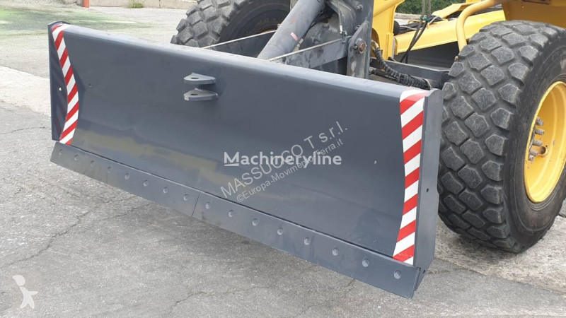 Livellatrice New Holland F.156.6/A