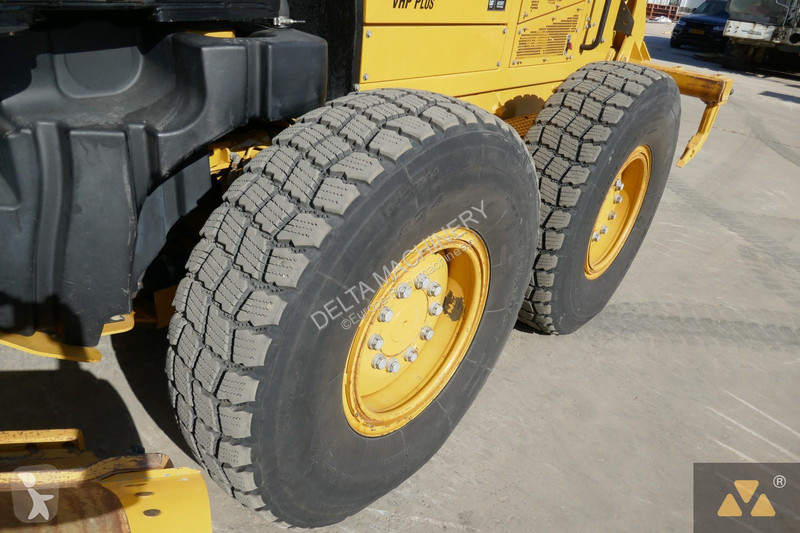 Grejder Caterpillar 160M