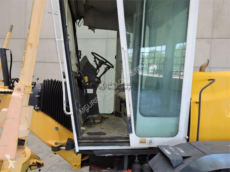 Planeringshøvl New Holland F106.6A
