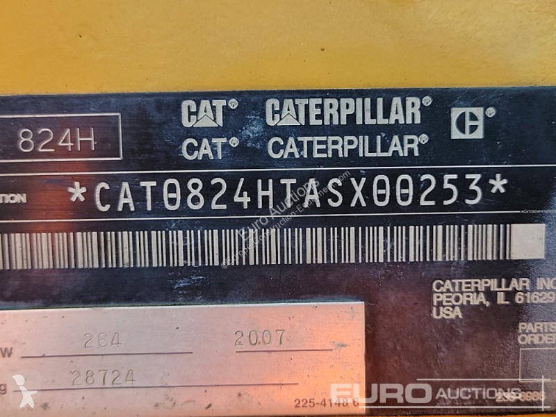 Grader Caterpillar