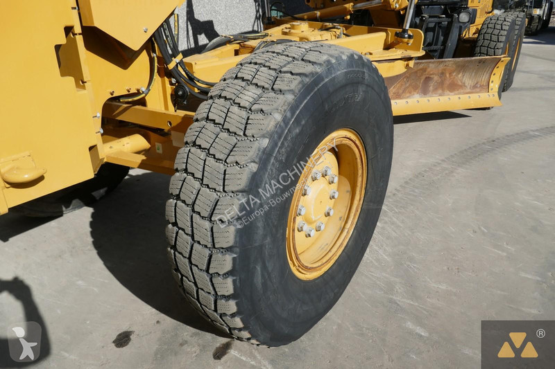 Grejder Caterpillar 160M