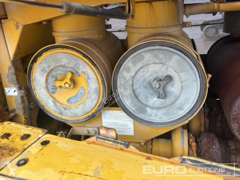 Grejdr Komatsu D475A-2
