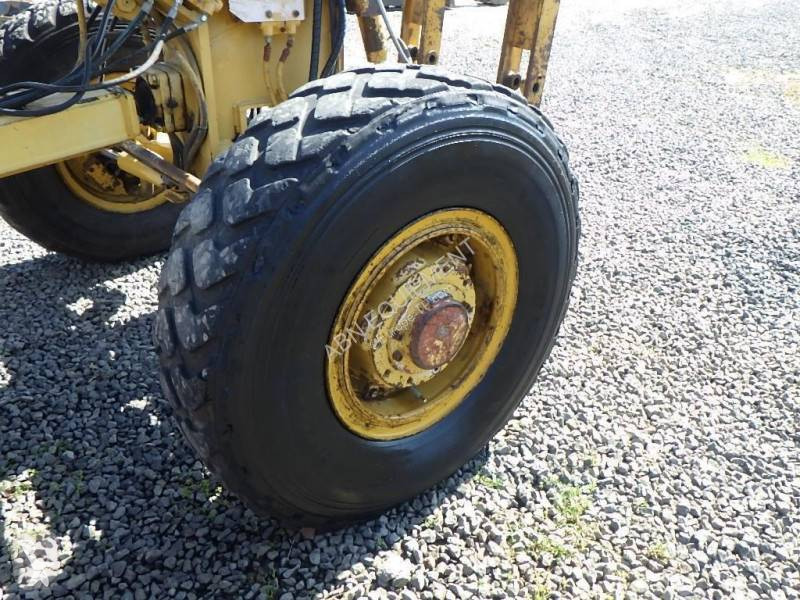 Grader Caterpillar