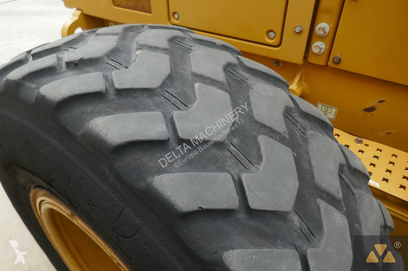Grejder Caterpillar 12M3
