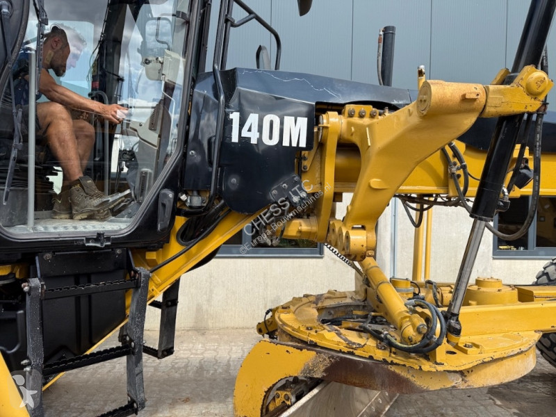 Grejder Caterpillar 140 M