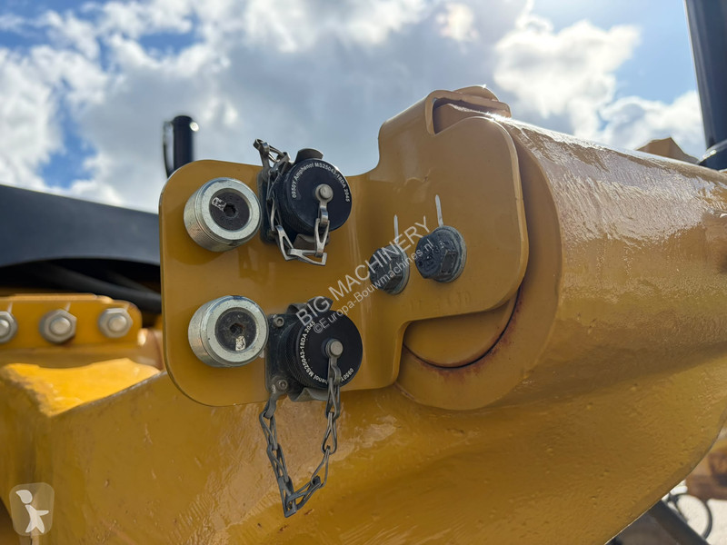 Niveladora Caterpillar 140 AWD 15A CE / TUV /...