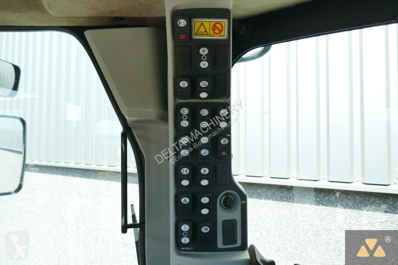Grejder Caterpillar 160M