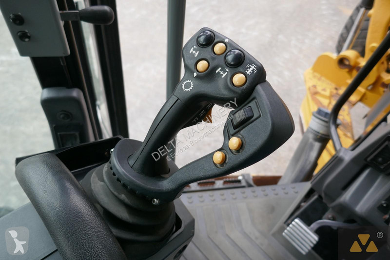 Grejder Caterpillar 12M3