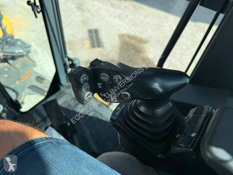 ممهدة طرق John Deere 672GP AWD