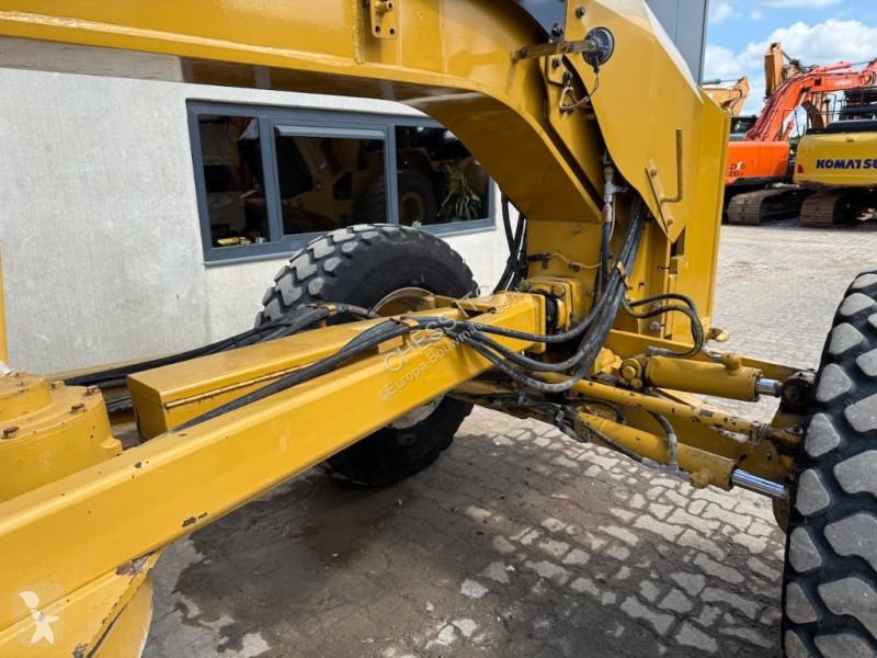 Grejder Caterpillar 140 M