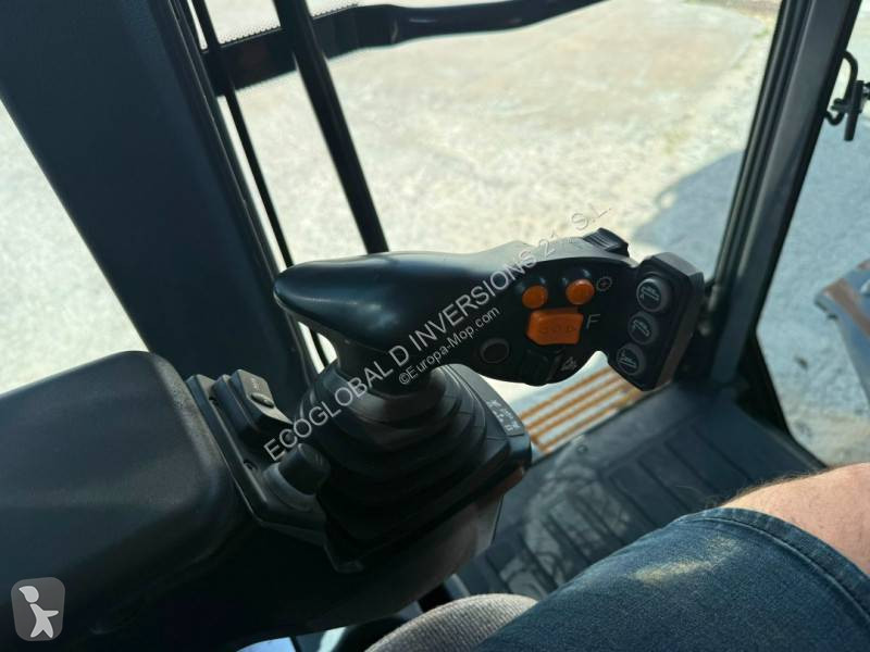 ممهدة طرق John Deere 672GP AWD