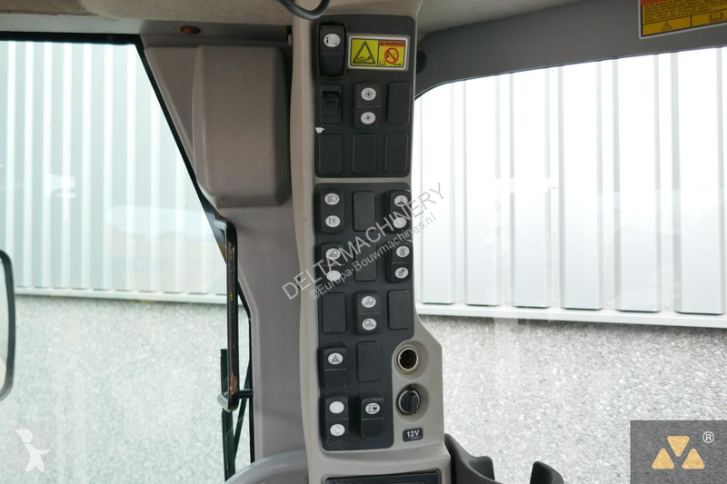 Grejder Caterpillar 140M