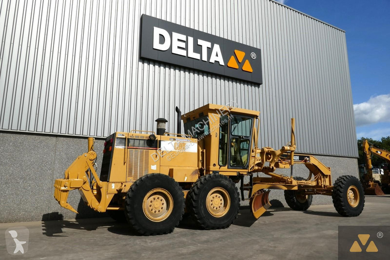 Grader Caterpillar