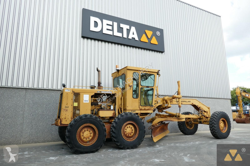 Grejdr Caterpillar