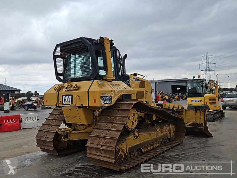 Grejdr Caterpillar D6N