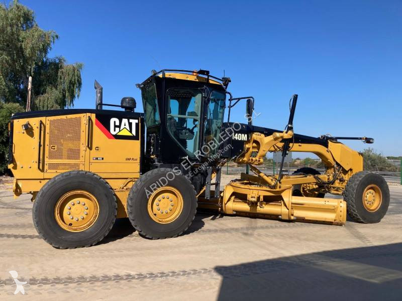 ممهدة طرق Caterpillar 140M